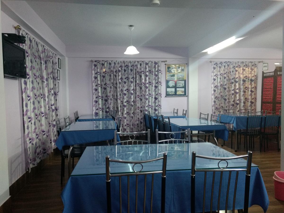 ホテル Aapas Residency カリンポン エクステリア 写真