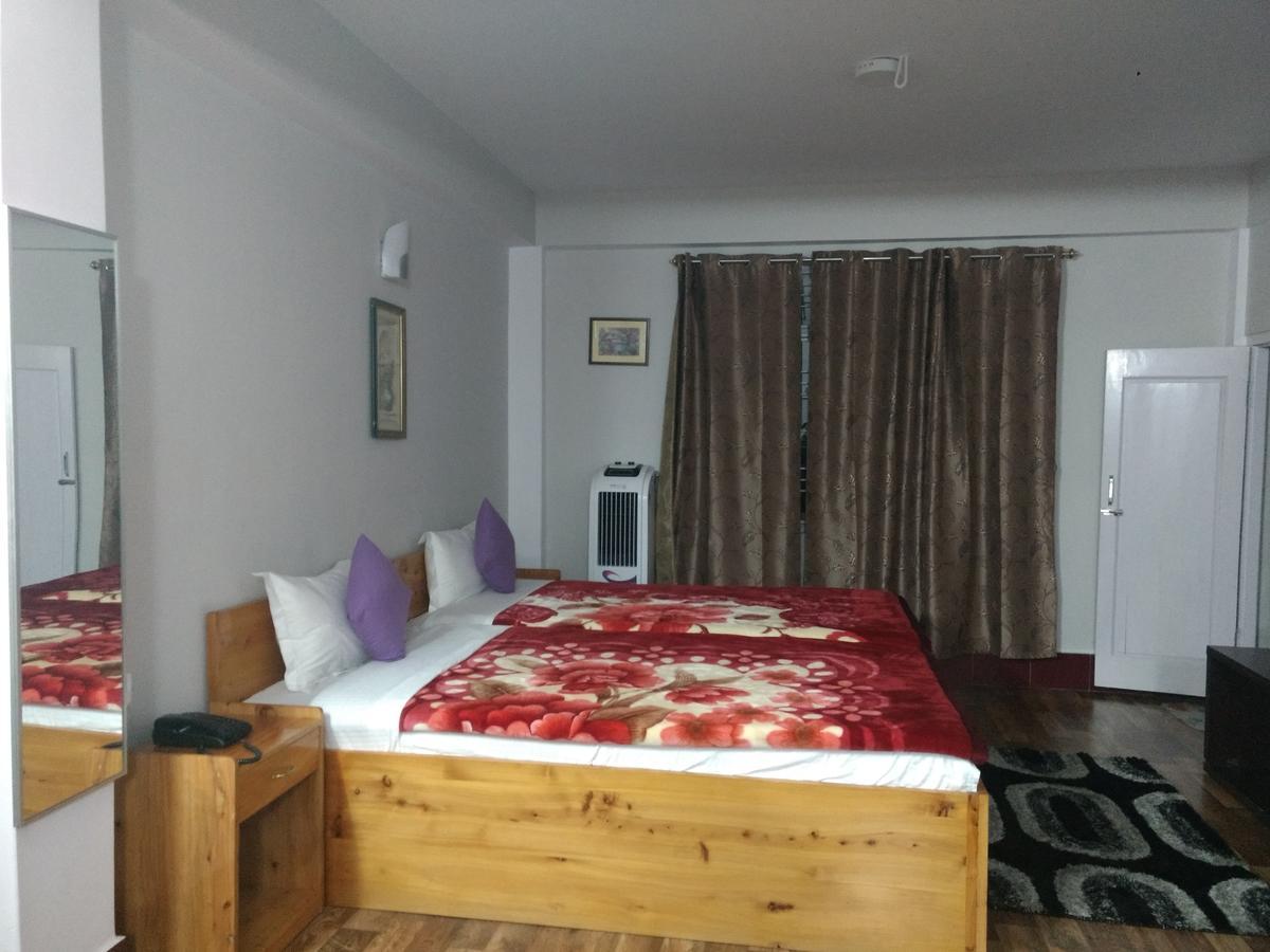 ホテル Aapas Residency カリンポン エクステリア 写真